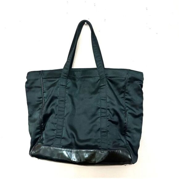 GUCCI Green Canvas Tote Bag  - Picture 1 of 14